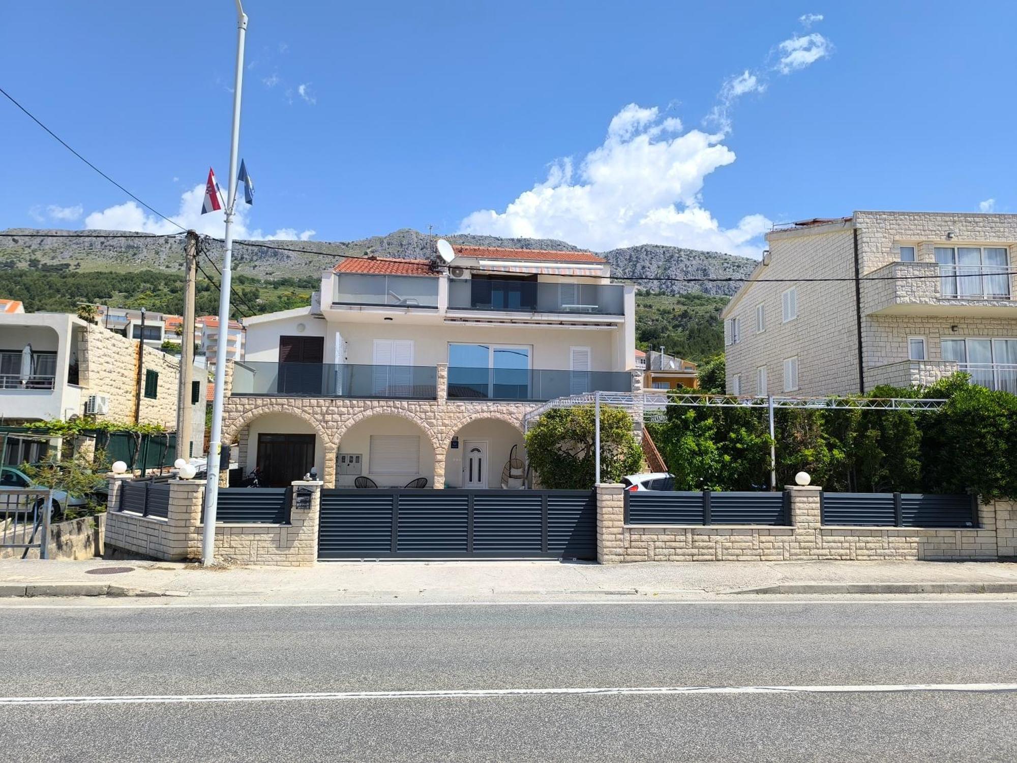 Apartments Villa Tanja Подстрана Экстерьер фото